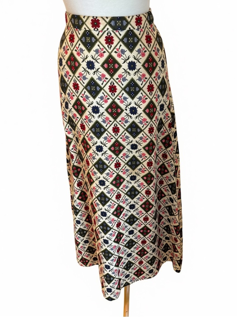 Homemade Cream Diamond-Pattern Maxi Skirt